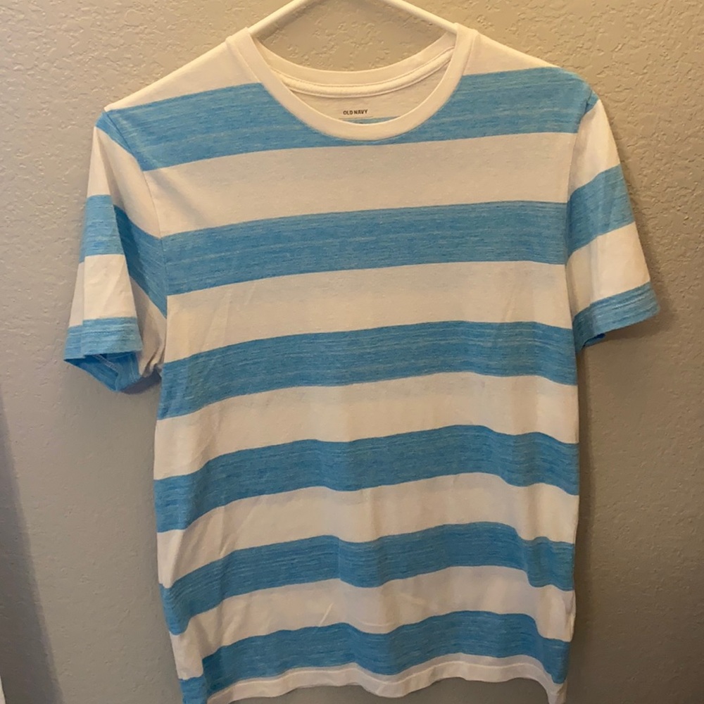 Old Navy T-Shirt
